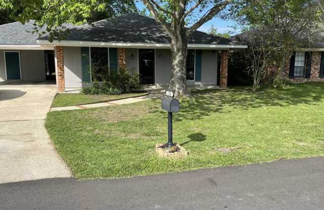 128 Longfellow Drive Gallery 1