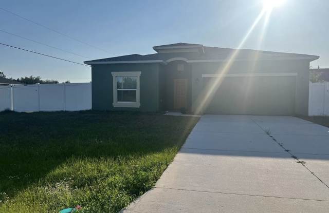1200 Apopka Place Gallery 1