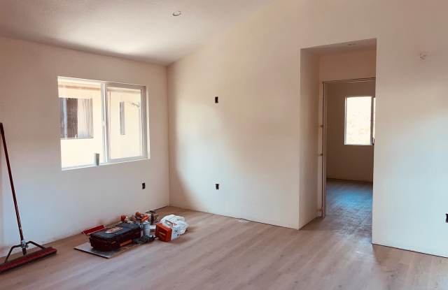 1561 Royal Way photos photos