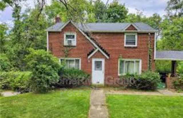 2502 Gaywood Dr - 2502 Gaywood Drive, Wilkinsburg, PA 15235