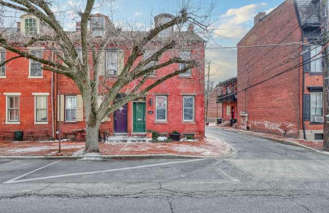 111 Washington St., Harrisburg - 111 Washington Street, Harrisburg, PA 17104