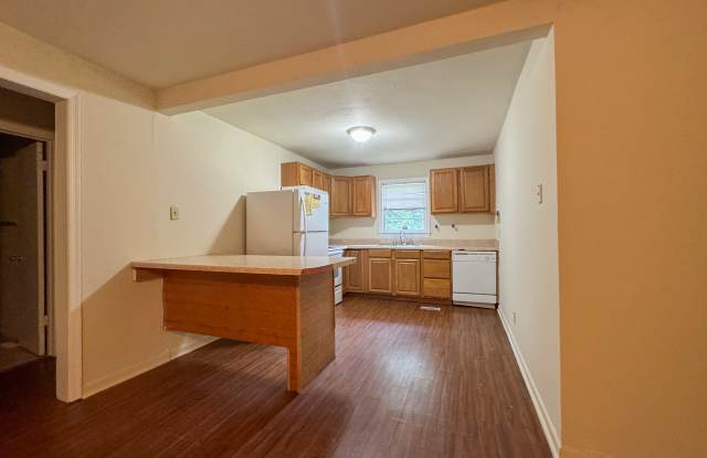1502 Atkamire Drive Gallery 2