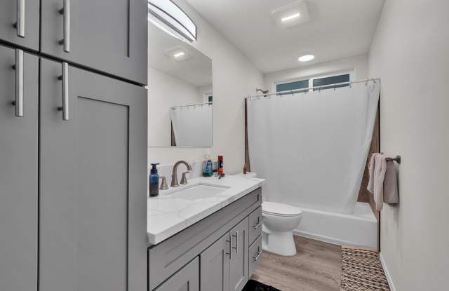 16-2063 Azure Road Room 3 Gallery 1