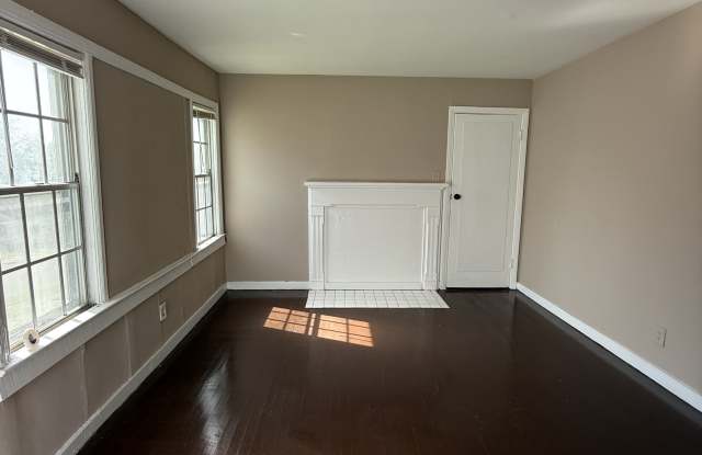 4716 Court M Gallery 2