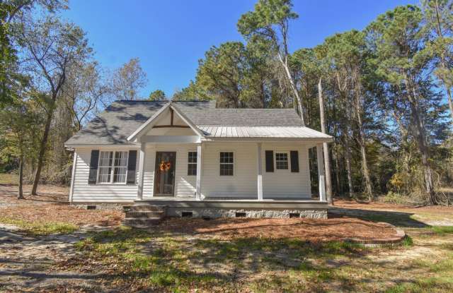 Brand New Home- Scenic Living! 1 Bedroom 1 Bathroom with Loft - 885 Simmons Road, Sampson County, NC 28328