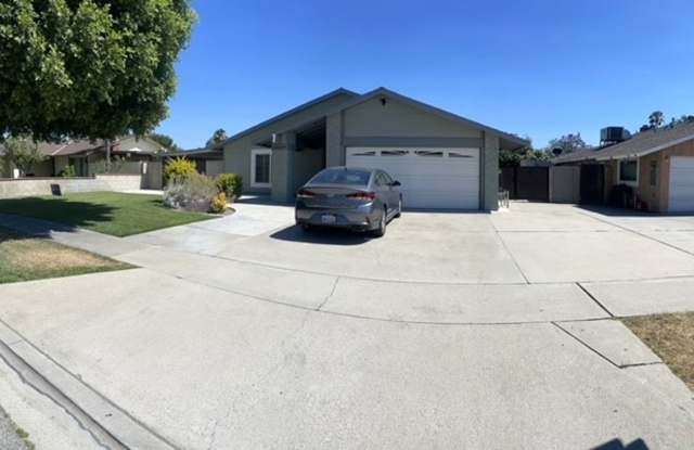 3 Bed, 2 Bath Home Gallery 1