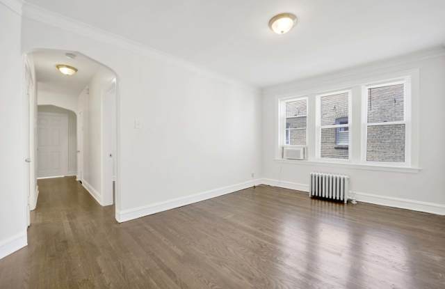 4406 West Altgeld Street Gallery 2