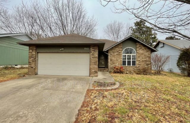941 W Crestview St photos photos