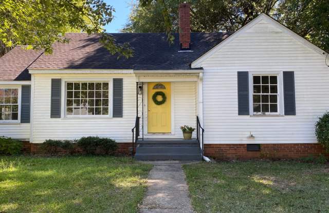 Two bedroom one bath! - 28 Cedar Knoll, Tuscaloosa, AL 35405