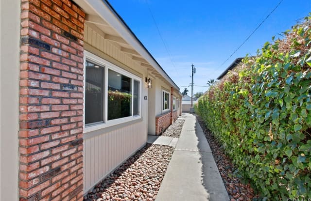 438 W Center Street - 438 West Center Street, Covina, CA 91723