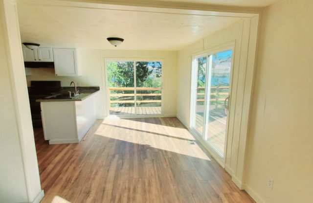 3 Bedroom 2 Bath Single Family Home Gallery 4