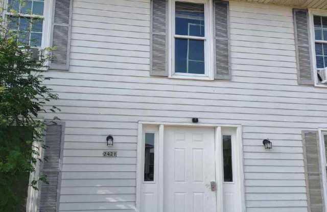 2421 Camelot Boulevard - B photos photos