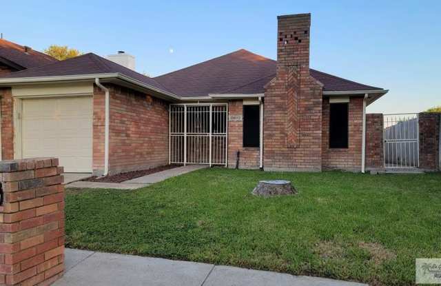 1902 WHITE TAIL DR. photos photos