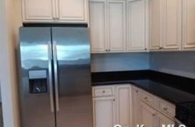 2 Nicole Court - 2 Nicole Court, Copiague, NY 11726