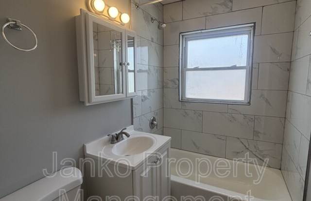 2109 119th St photos photos