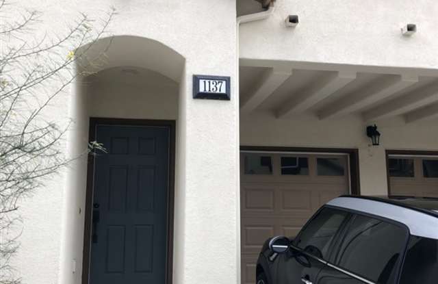 1137 Terracina Lane Gallery 3