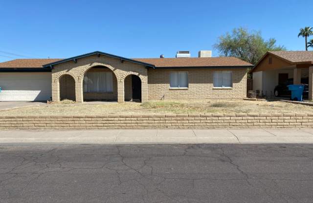 3840 W Mission LN photos photos