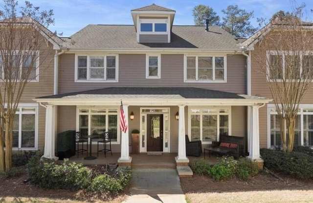 820 Freedom Lane - 820 Freedom Lane, Roswell, GA 30075