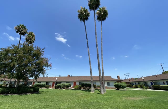 Orangewood Garden Apartments Gallery 3