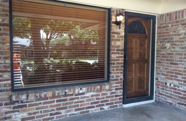 8518 Capri Drive Gallery 3