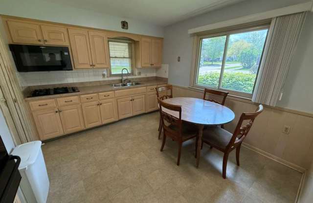 3 BED 1.5 BATH SINGLE FAMILY HOME photos photos