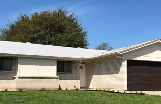 7401 Cheryl Court - 7401 Cheryl Court, Watauga, TX 76148
