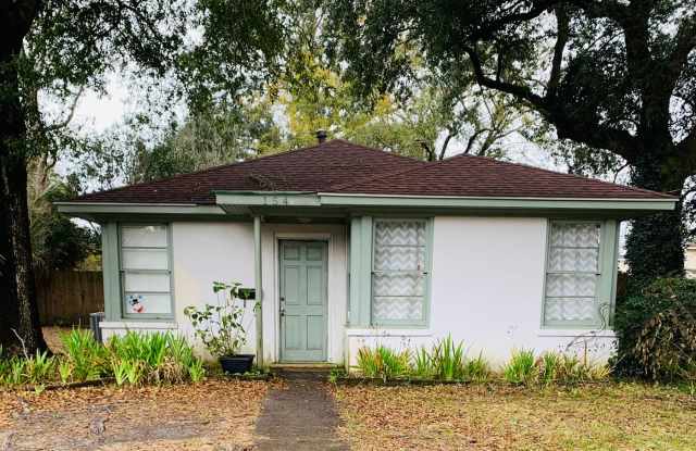 BILOXI - ADORABLE LITTLE COTTAGE - CLOSE TO KEESLER AND THE BEACH photos photos