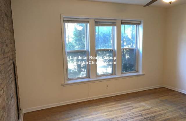 3040 North Whipple Gallery 2