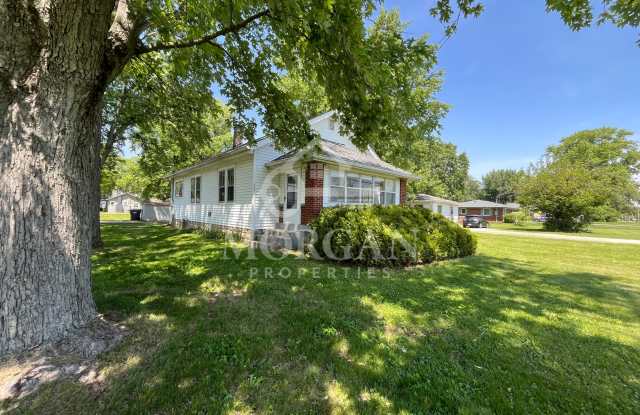 1253 South Pendleton Avenue photos photos