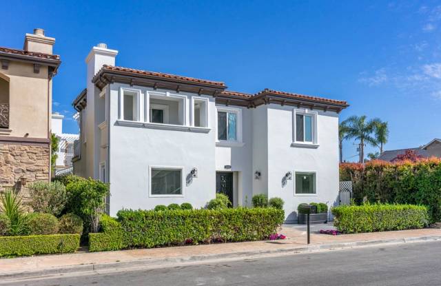 Welcome to 508 Westminster Avenue—a refined blend of Mediterranean charm, modern farmhouse elegance, and classic Newport Beach luxury, tucked away on a quiet, tree-lined street in one of the area’s most coveted neighborhoods. photos photos