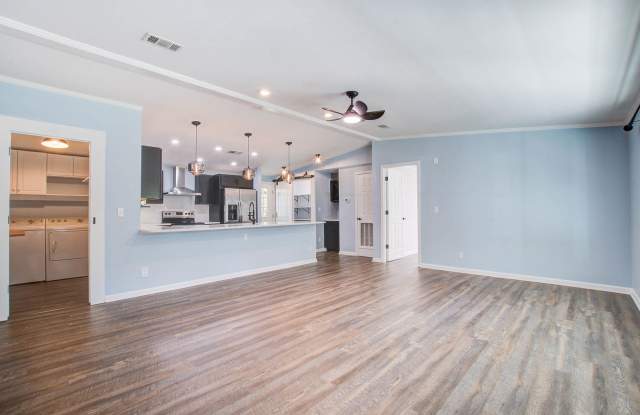 1833 Grover Drive photos photos