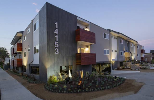 14153 Victory Blvd photos photos