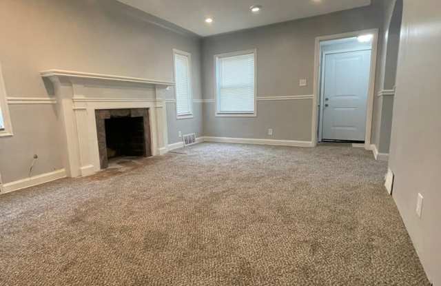 Stunning Renovated 3-Bedroom Bungalow-Move In Ready!!! photos photos