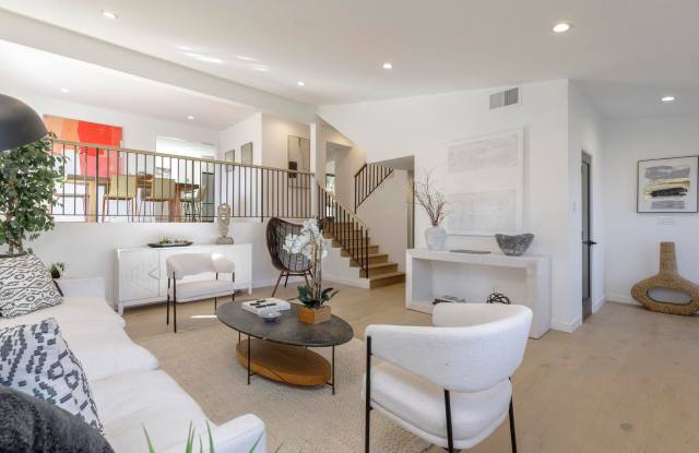 **3900 Paseo De Las Tortugas Torrance** Spacious 4 bedroom 3 bath with beautiful view! - 3900 Paseo De Las Tortugas, Torrance, CA 90505