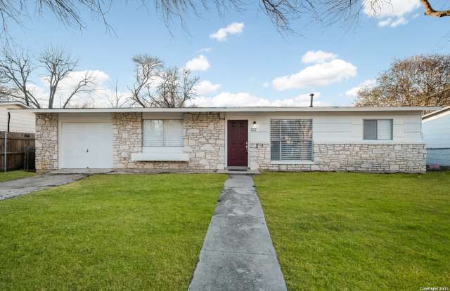 217 Flintstone Ln photos photos