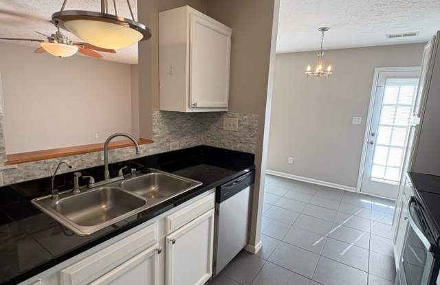 Stunning 3 Bedroom Single Family Home Gallery 4