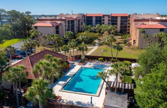 Beautifully Furnished Annual 2BR/2BA Condo in Promenade West photos photos
