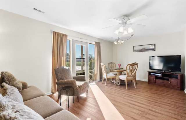 SNOWBIRD RENTAL- 3 months -6 month Lease available. GROUND FLOOR Gallery 3