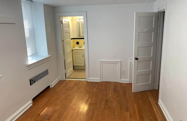 8 OVERHILL Road unit: A photos photos