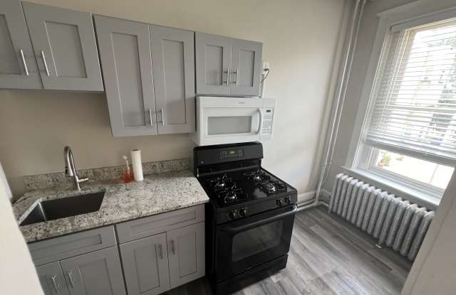 703 Newington Ave photos photos