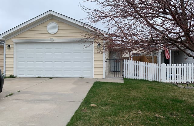 334 Appletree Ln - 334 Appletree Court, Cheyenne, WY 82009
