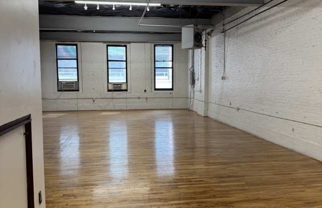145 Pearl St Gallery 3