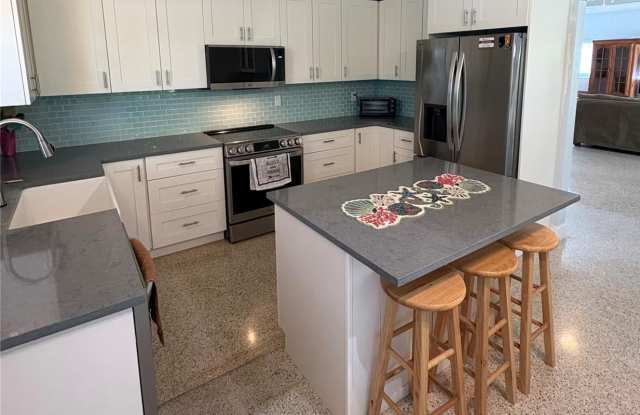 1339 ROYAL PALM Drive S Gallery 2