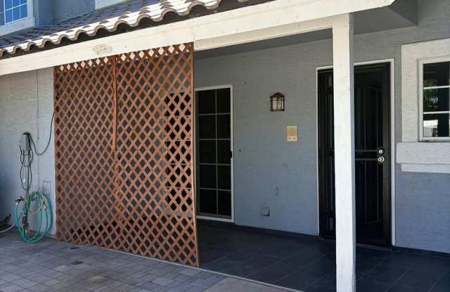 **WONDERFUL & SPACIOUS 3 BEDROOM/2.5 BATHROOM TOWNHOUSE IN CHANDLER (RAY & MCQUEEN)** photos photos **WONDERFUL & SPACIOUS 3 BEDROOM/2.5 BATHROOM TOWNHOUSE IN CHANDLER (RAY & MCQUEEN)** photos photos