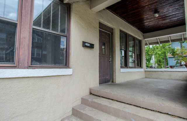 Awesome 5bed/2bath house, Amazing location! Gallery 4