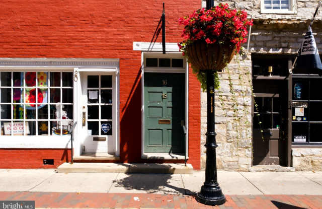 16 W BOSCAWEN Street Gallery 2
