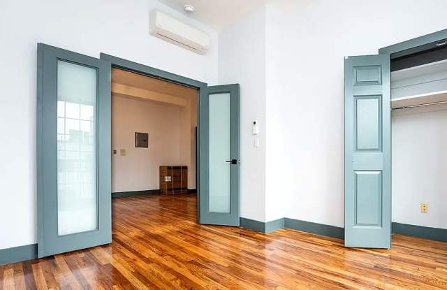 52 Monitor St photos photos