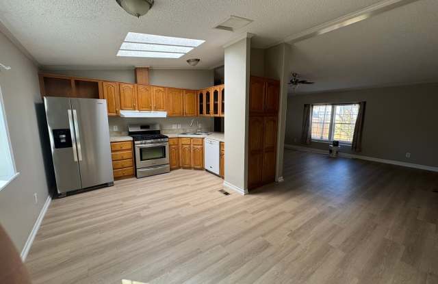 Airy 3BR Townhome in Denver - 1406 Winona Court, Denver, CO 80204