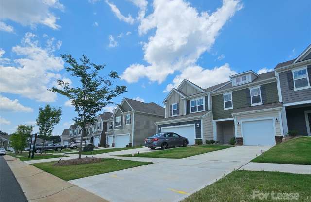 2744 Yeager Drive NW Gallery 3