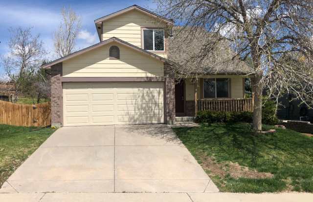 Updated 2 Bedroom w/ a Loft, 2 story photos photos